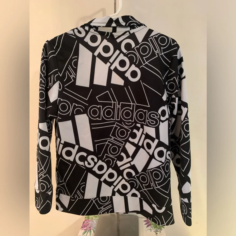 Adidas Zip Up Collared Jacket with Front Pockets Youth Size 5 EUC - Picture 8 of 9